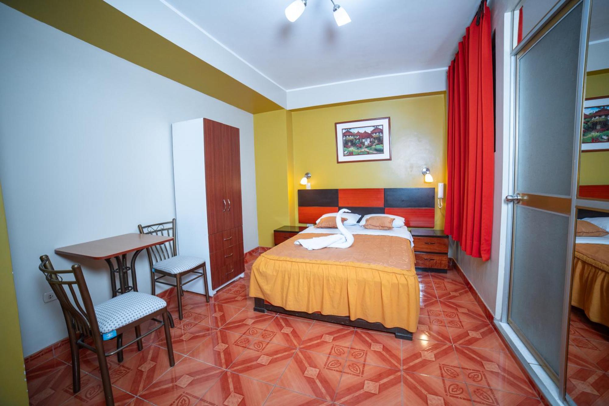 Hotel Mayros Satipo Bagian luar foto