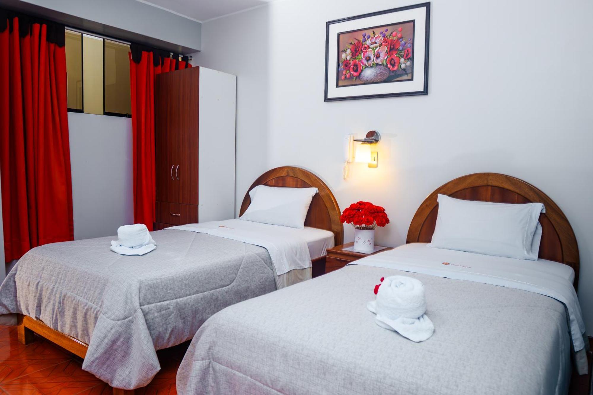 Hotel Mayros Satipo Bagian luar foto